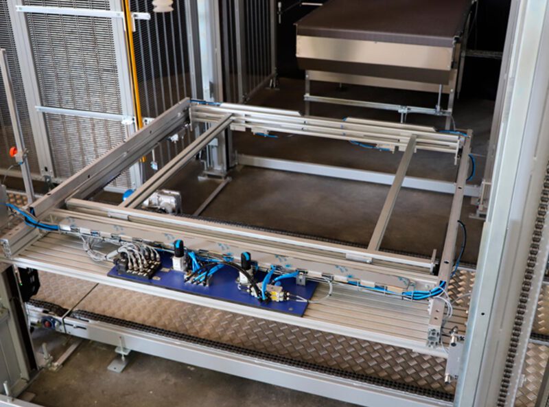OMA-DPV-020-depallettizzatori-centratore-perimetrale-indipendente